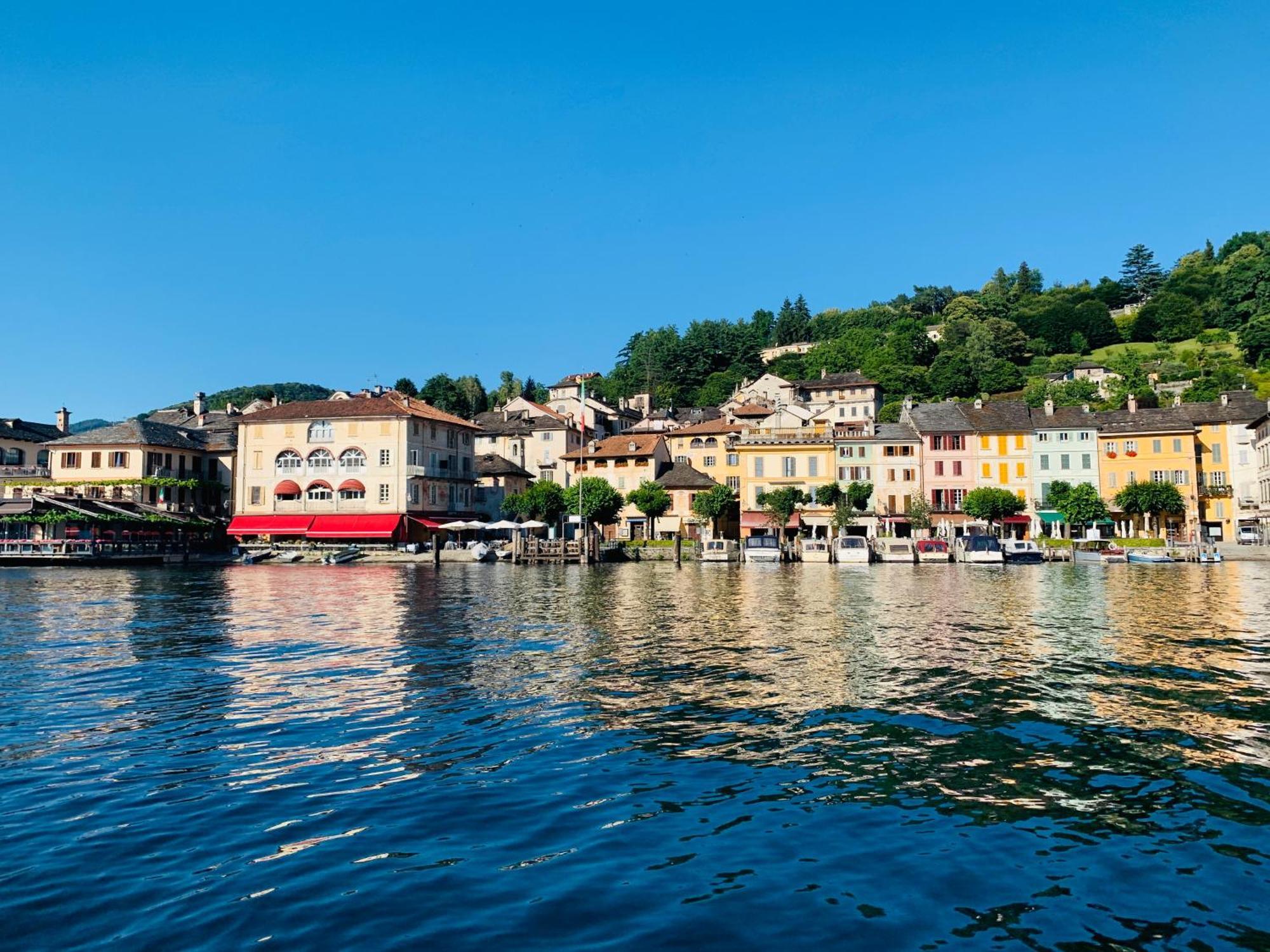 -Ortaflats- Appartamento L'Angolo Orta San Giulio Esterno foto