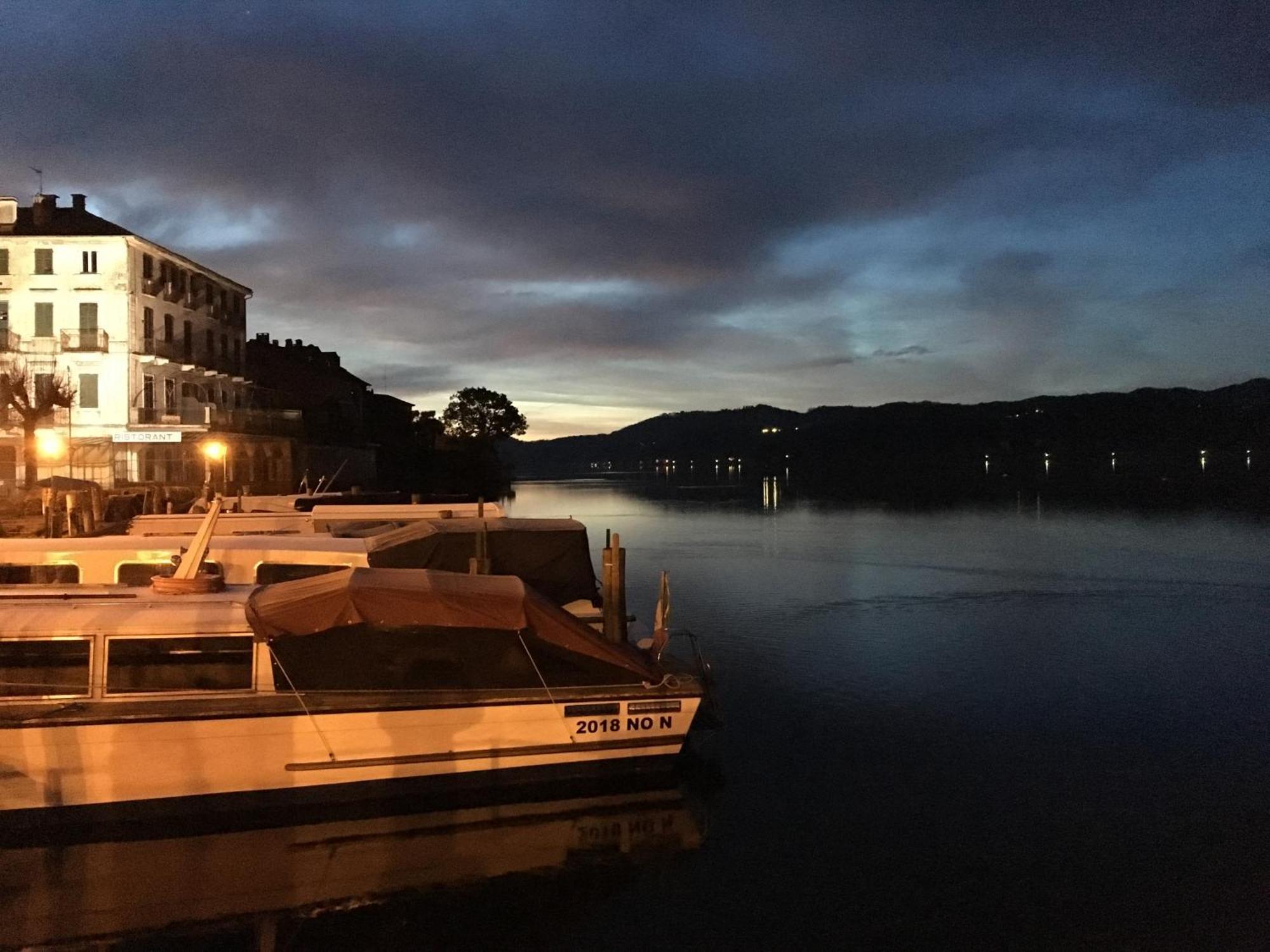 -Ortaflats- Appartamento L'Angolo Orta San Giulio Esterno foto