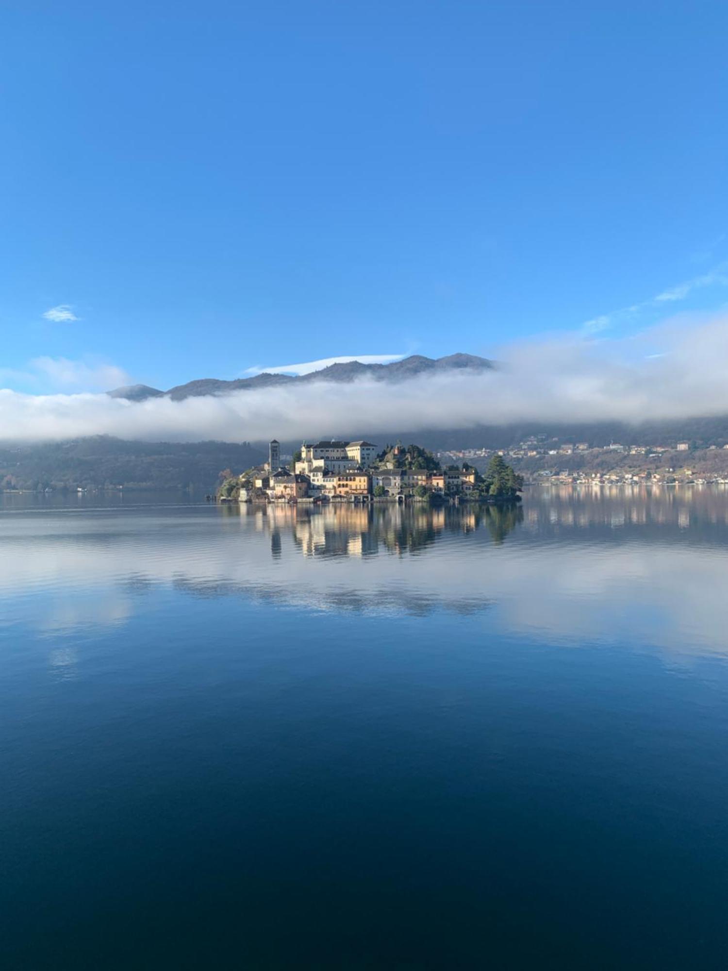 -Ortaflats- Appartamento L'Angolo Orta San Giulio Esterno foto