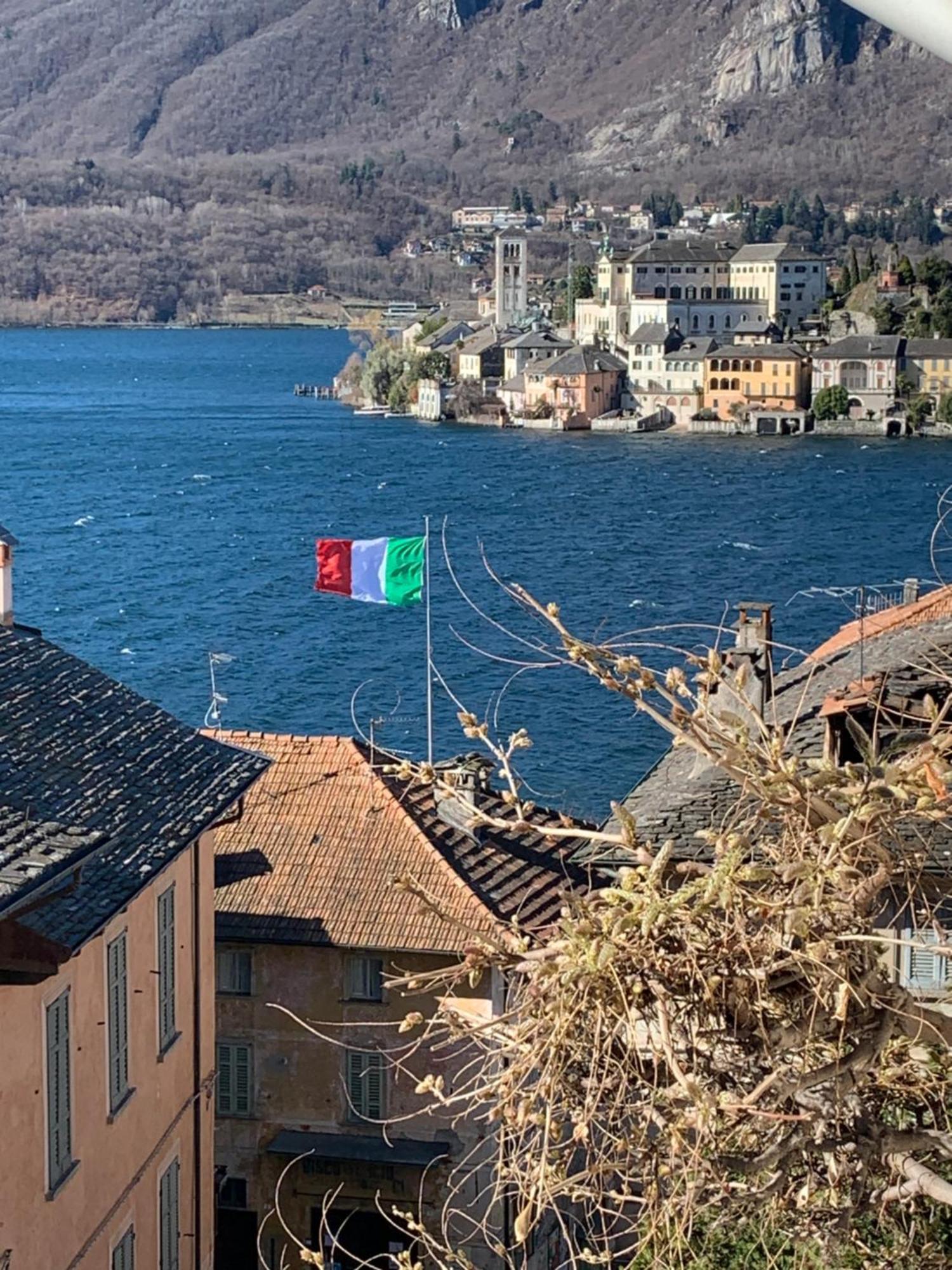 -Ortaflats- Appartamento L'Angolo Orta San Giulio Esterno foto