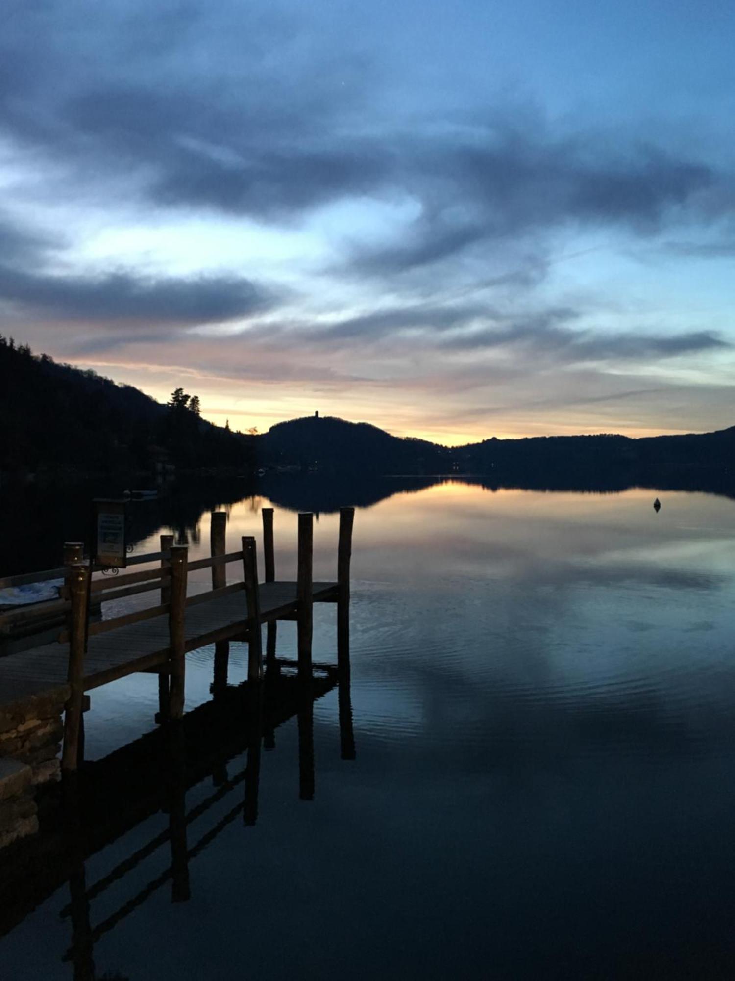 -Ortaflats- Appartamento L'Angolo Orta San Giulio Esterno foto