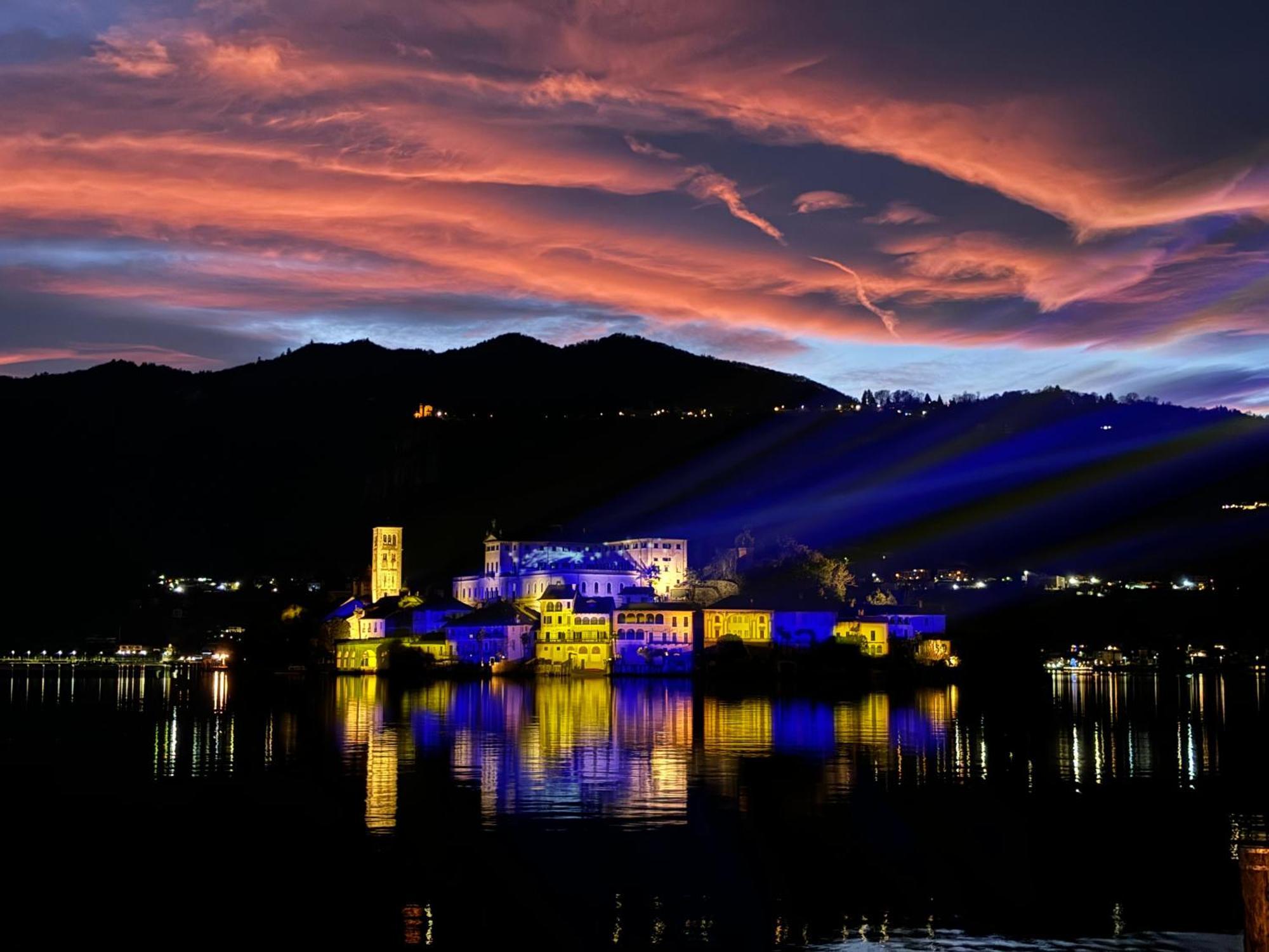 -Ortaflats- Appartamento L'Angolo Orta San Giulio Esterno foto